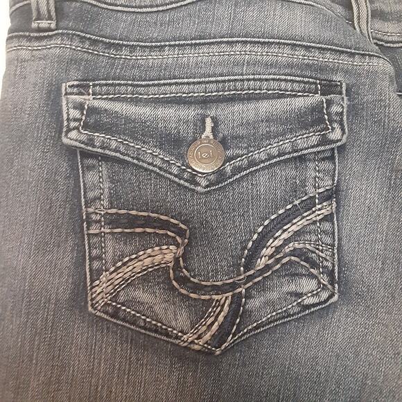 LEI Jeans Juniors 17S Blue Sophia Hipster Flare Stretch Flap Pockets Whiskers - Picture 7 of 10